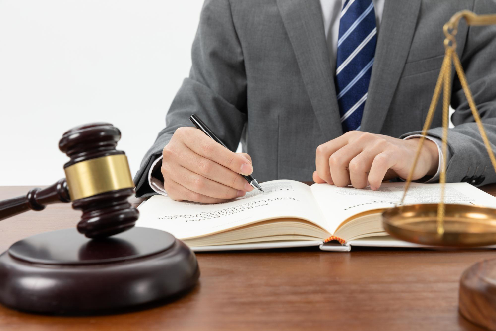 Verified lawyer at Fastracklawyer